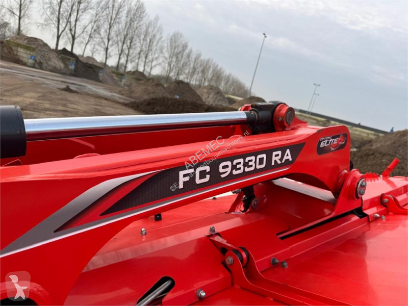 Zonas verdes jardins Kuhn FC 9330D-RA + FC...