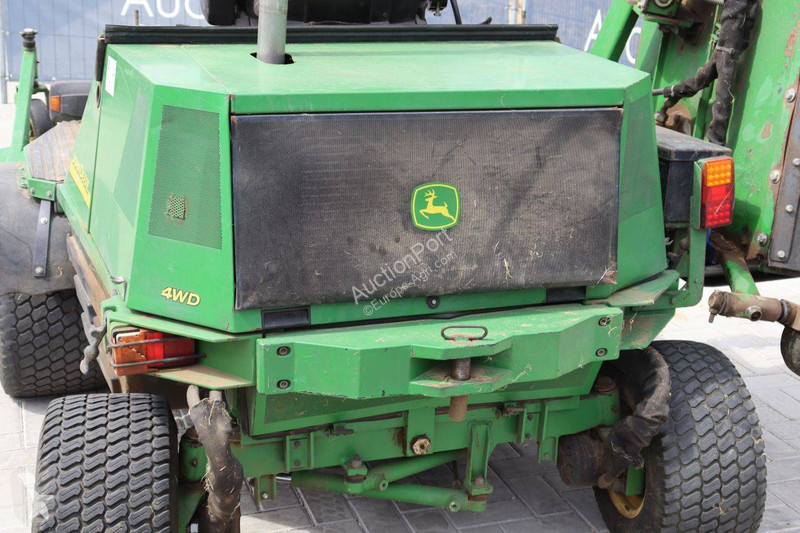 Zonas verdes John Deere 1515 S.II BM