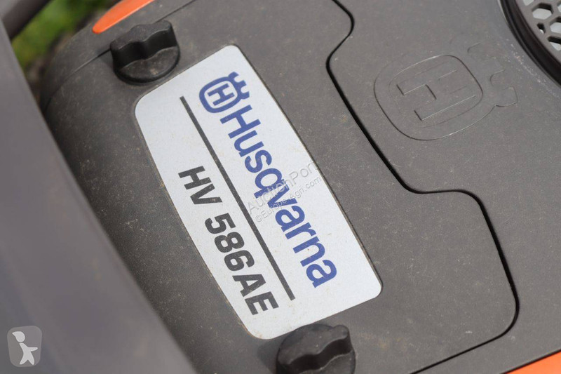 Espaces verts Husqvarna R214TC