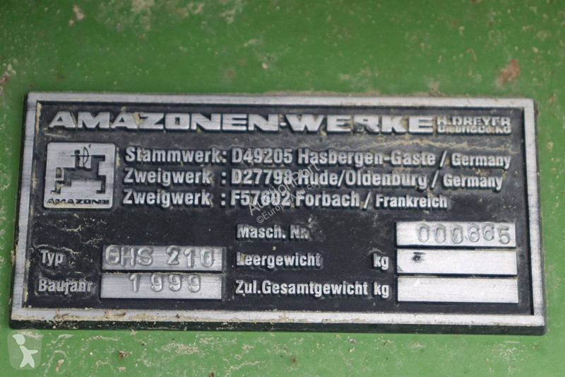 Espaces verts Amazone GHS 210
