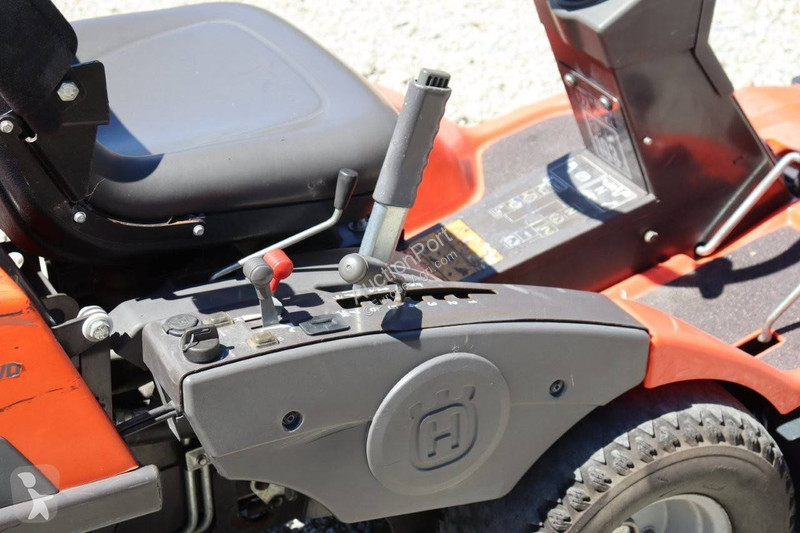 Espaces verts Husqvarna 422Ts AWD