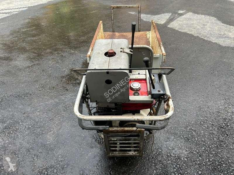 Grönområden   BROUETTE A MOTEUR