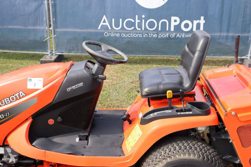 Zonas verdes Kubota GR2100-II