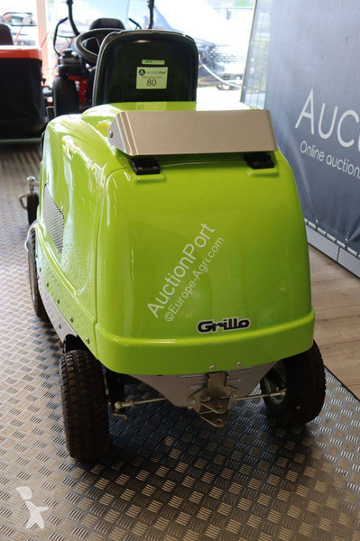 Zonas verdes Grillo FD 220R