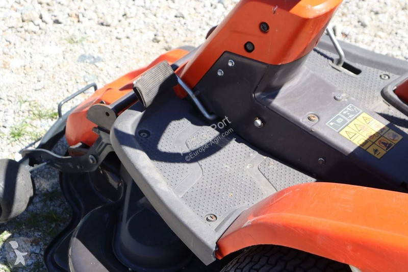 Espaces verts Husqvarna R214TC