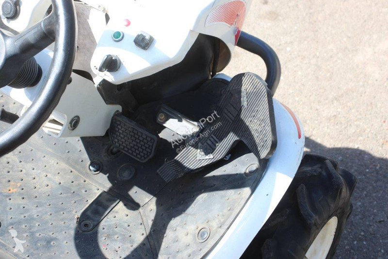 RM981 landscaping equipment