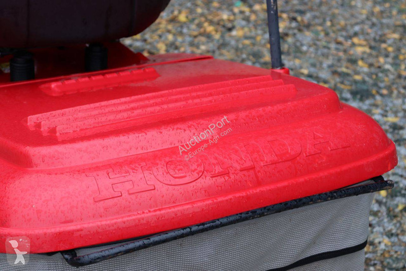 Espaces verts Honda HF 2317