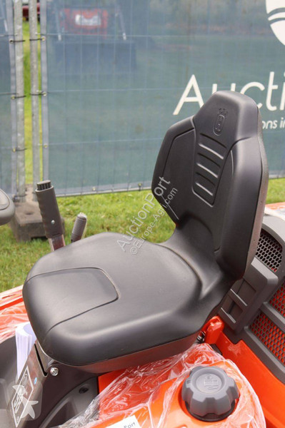 Espaces verts Husqvarna R214TC