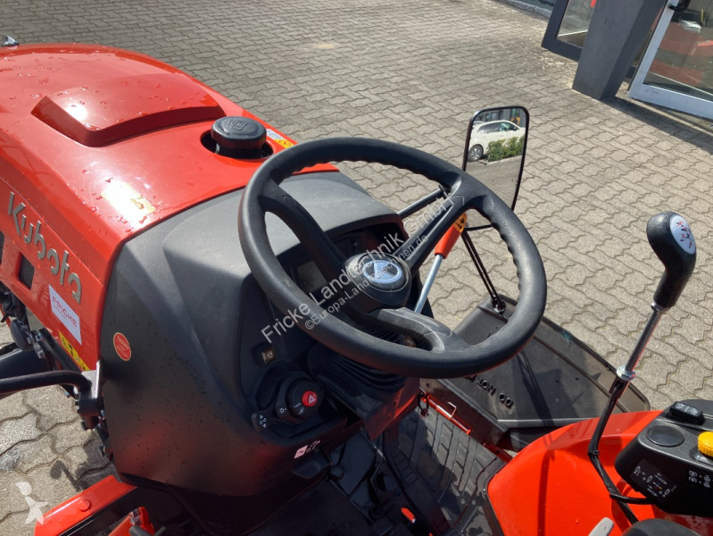 Espaces verts Kubota LX 351
