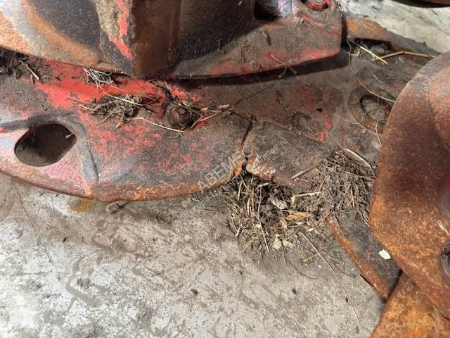 Zonas verdes Kuhn GMD 802 F-FF