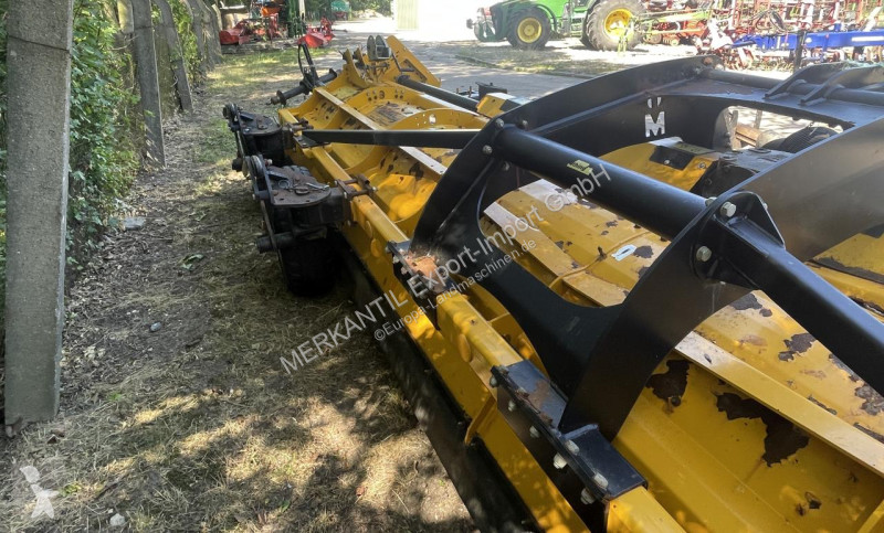 Espaces verts Muthing MU Farmer 670