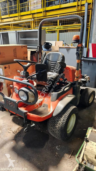 Espaces verts Kubota F3680