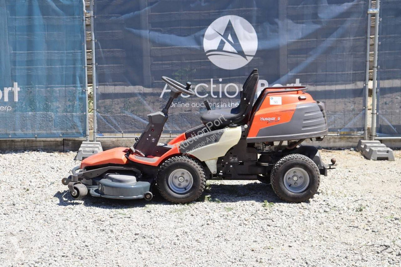 Espaces verts Husqvarna 422Ts AWD