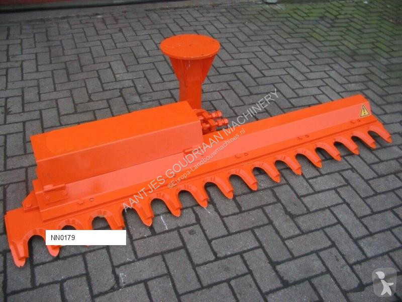 Taille-haie landscaping equipment