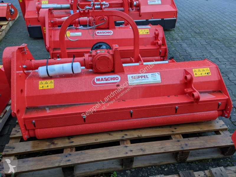 Grönområden Maschio Gaspardo  MASCHIO FURBA 180