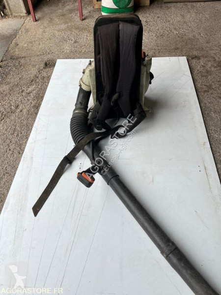 مساحات خضراء Stihl BR 405