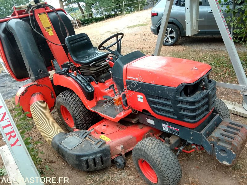 Grönområden Kubota B2200 2 roues motrices