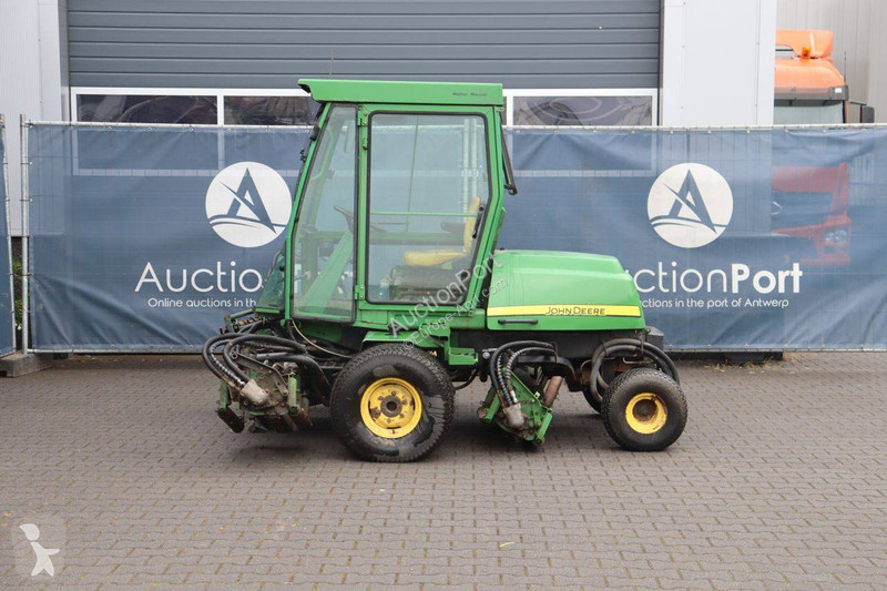 Zonas verdes John Deere Mower