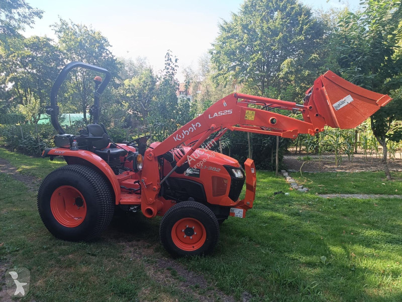 Kubota l1-382 tractor