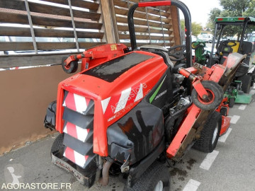 Trávníkový žací stroj