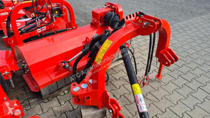 Zonas verdes Maschio Gaspardo  GIRAFFA M 140 SE