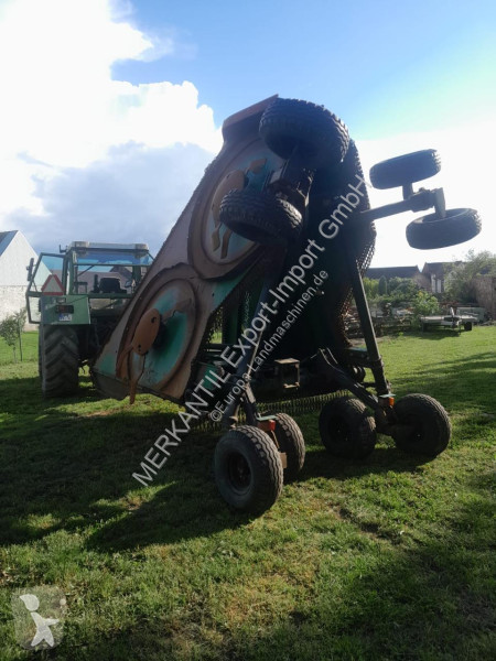 Zonas verdes Spearhead  Multicut 820R