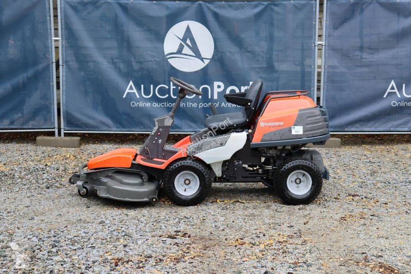 Zonas verdes Husqvarna R422Ts AWD