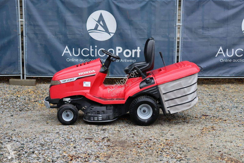 Espaces verts Honda HF 2317