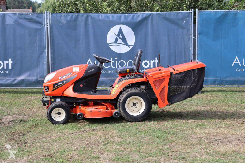 Zonas verdes Kubota GR2100-II