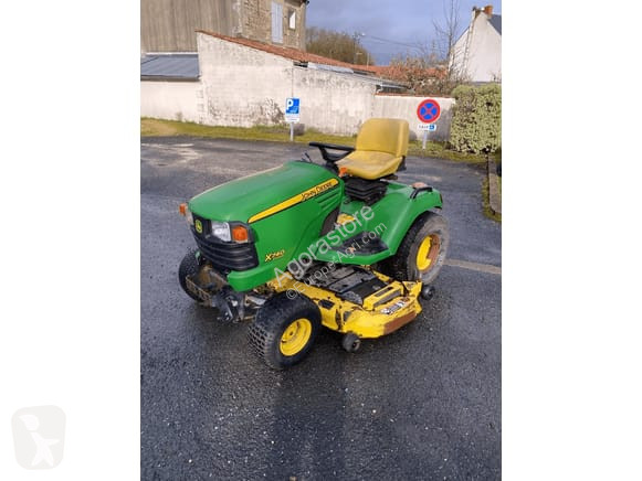Espaces verts John Deere X740