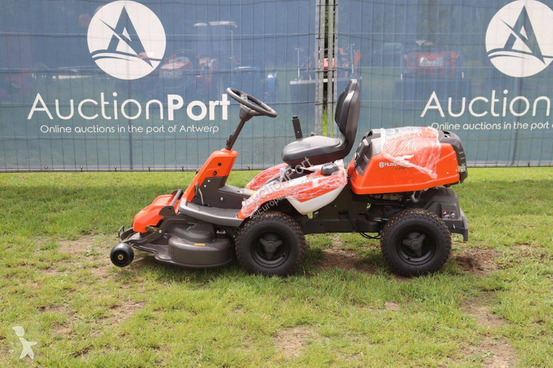 Espaces verts Husqvarna R214TC