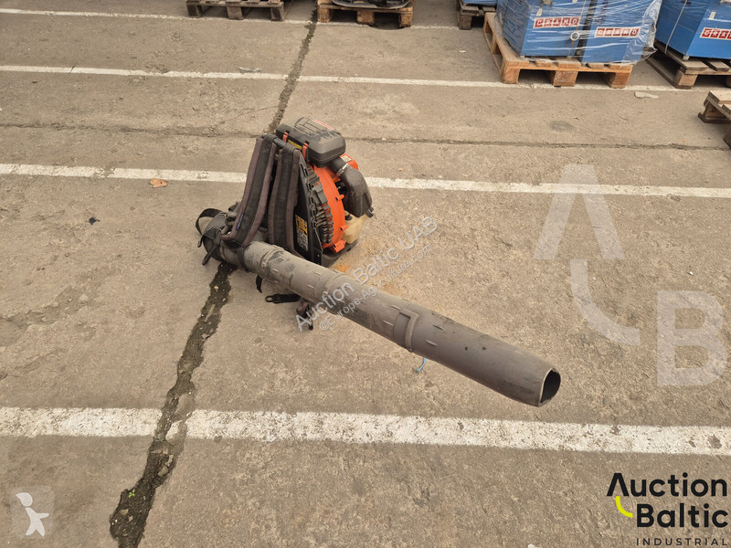 Zelené plochy Husqvarna 570BTS