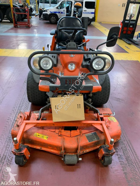 Spaţii verzi Kubota F2880