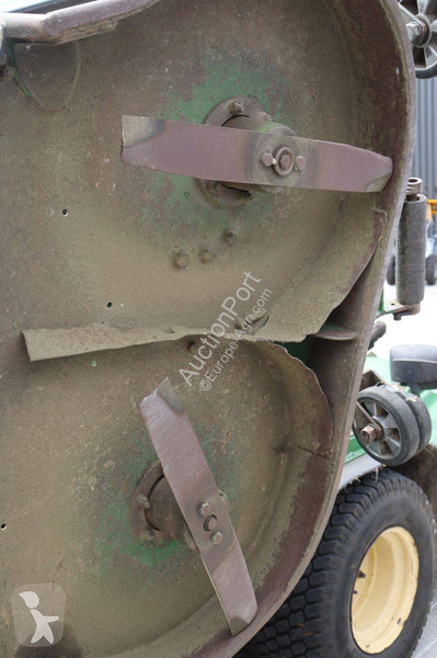 Zonas verdes John Deere 1515 S.II BM