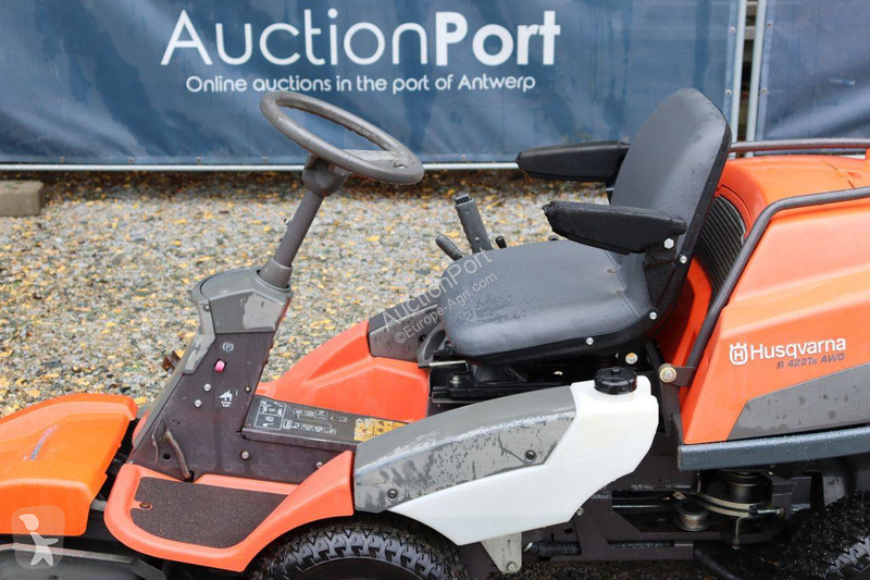 Zonas verdes Husqvarna R422Ts AWD