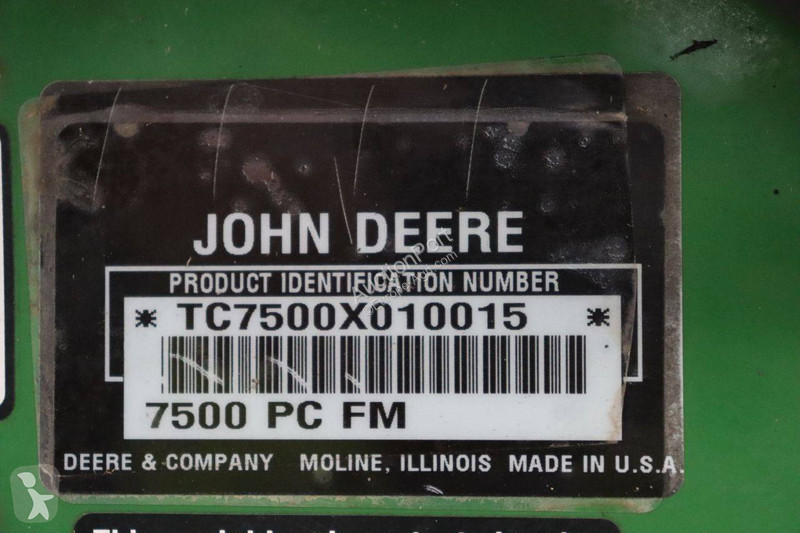 Zelené plochy John Deere 7500 PC FM