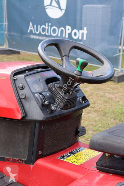 مساحات خضراء Toro 523DXI