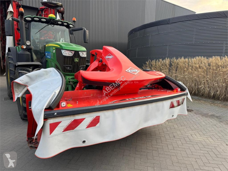 Zonas verdes jardins Kuhn FC 9330D-RA + FC...