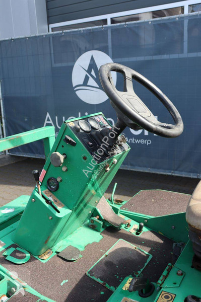 Zonas verdes Ransomes PARKWAY 2250