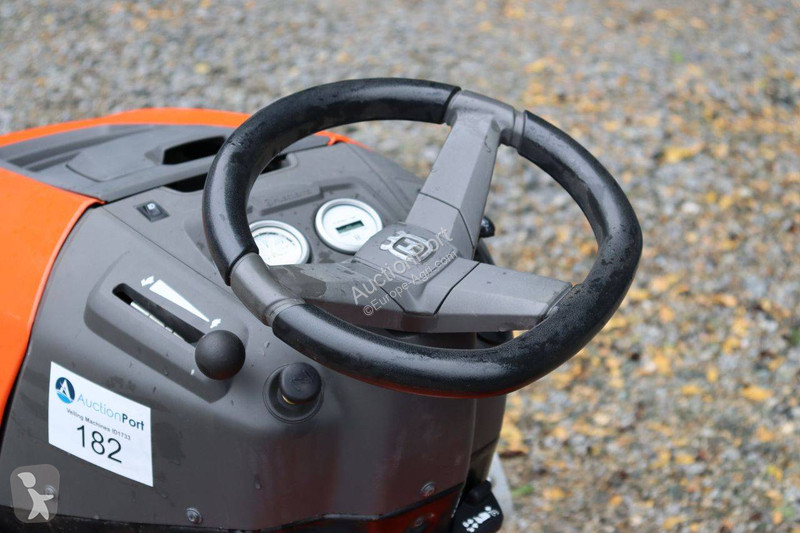Zonas verdes Husqvarna TC 342T