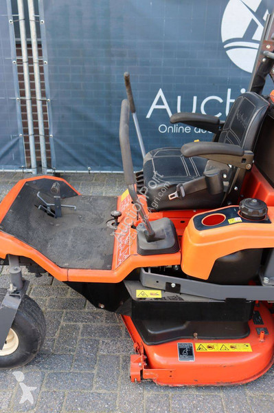 Zonas verdes Kubota GZD15-3HD-S5