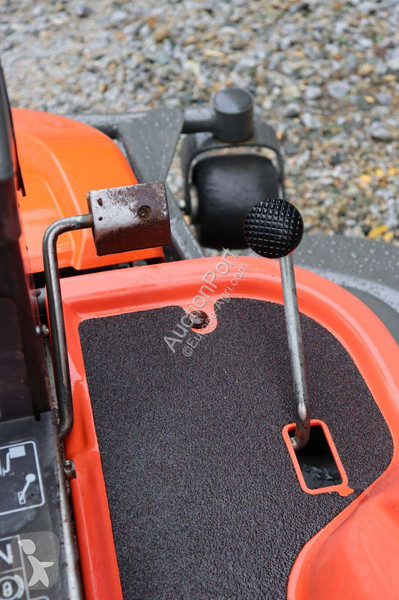 Zonas verdes Husqvarna R422Ts AWD