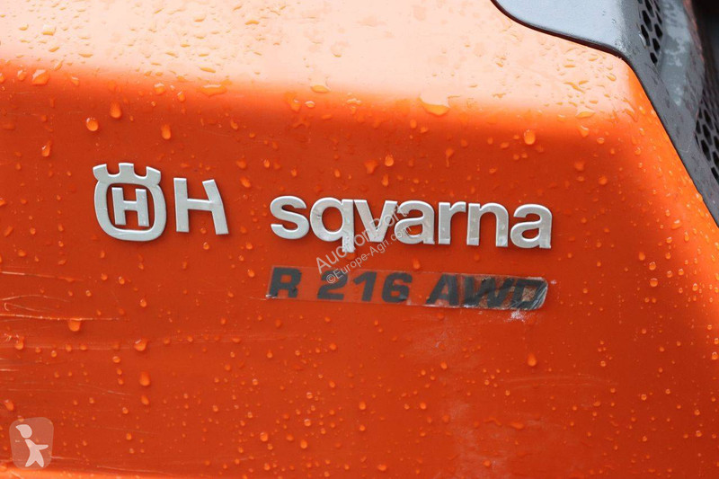 Zonas verdes Husqvarna R 216 AWD
