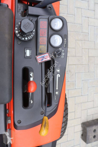Zonas verdes Kubota ZD326S