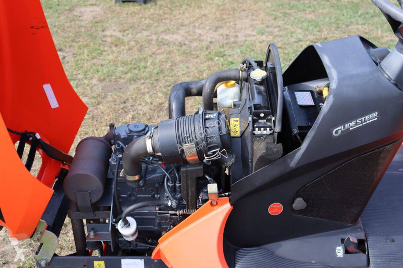 Zonas verdes Kubota GR2100-II
