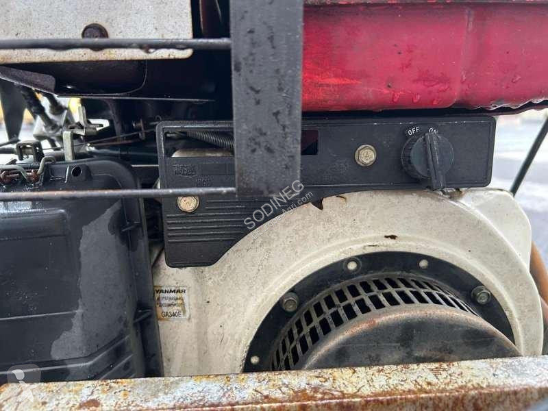 Grönområden   BROUETTE A MOTEUR
