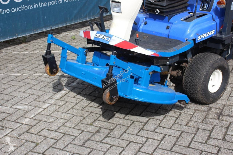 Grönområden Iseki SFH 240 Hooglosser