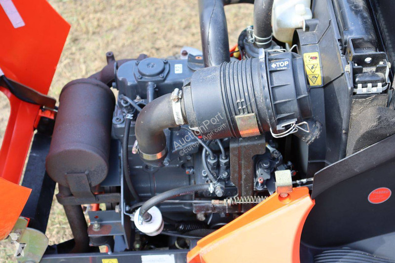 Zonas verdes Kubota GR2100-II