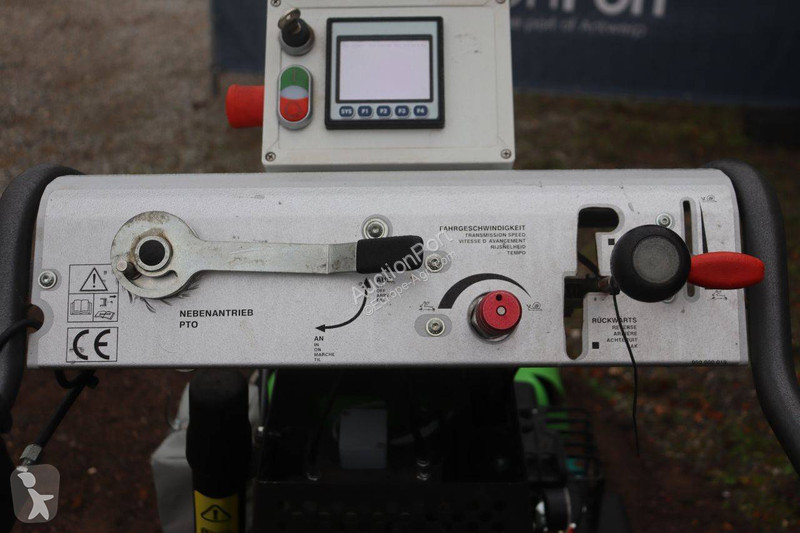 Zelené plochy Kersten Traction-Compact