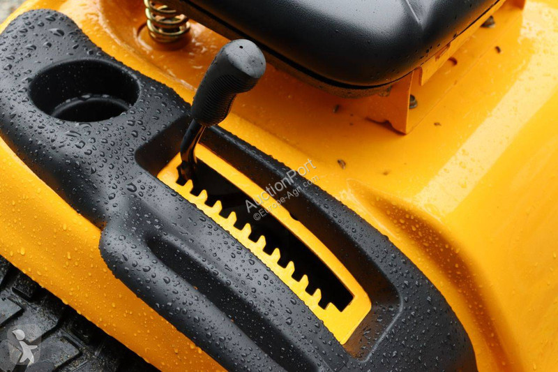 Zonas verdes Cub Cadet GT-1224 Hydrostatic